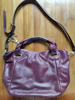 (Category: ) located in . Submitted by dragonfly0324 (Listing ID 1319775012, Image 1). Description: .