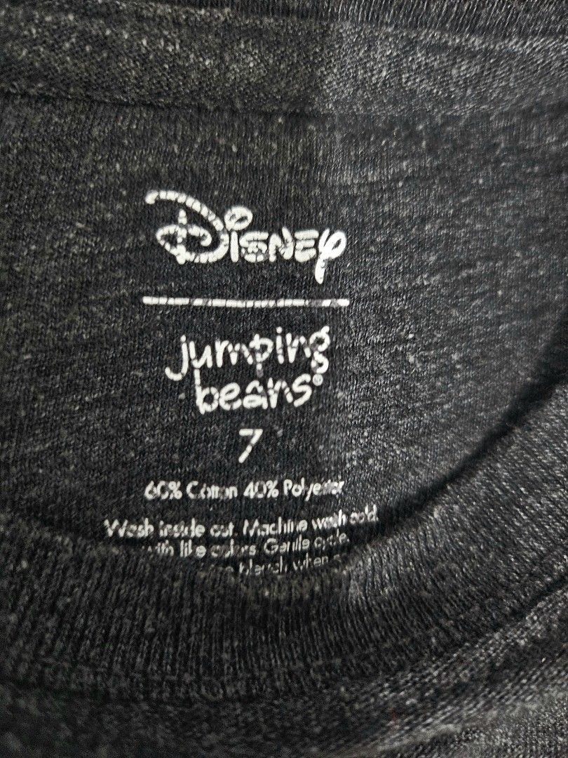 Cars (Lightning Mcqueen) Longsleeves (Category: Babies & Kids Fashion) located in Paranaque City. Submitted by macadamia31 (Listing ID 1319860318, Image 2). Description: fits 7-8yo.