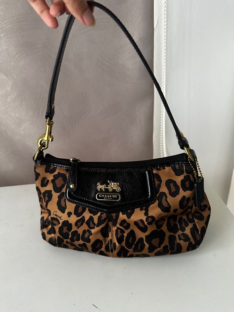 Coach Leopard Clutch Shoulder demi bag Authentic