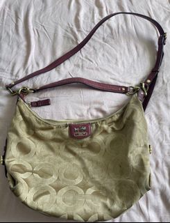 (Category: ) located in . Submitted by mellow8 (Listing ID 1319777473, Image 1). Description: .