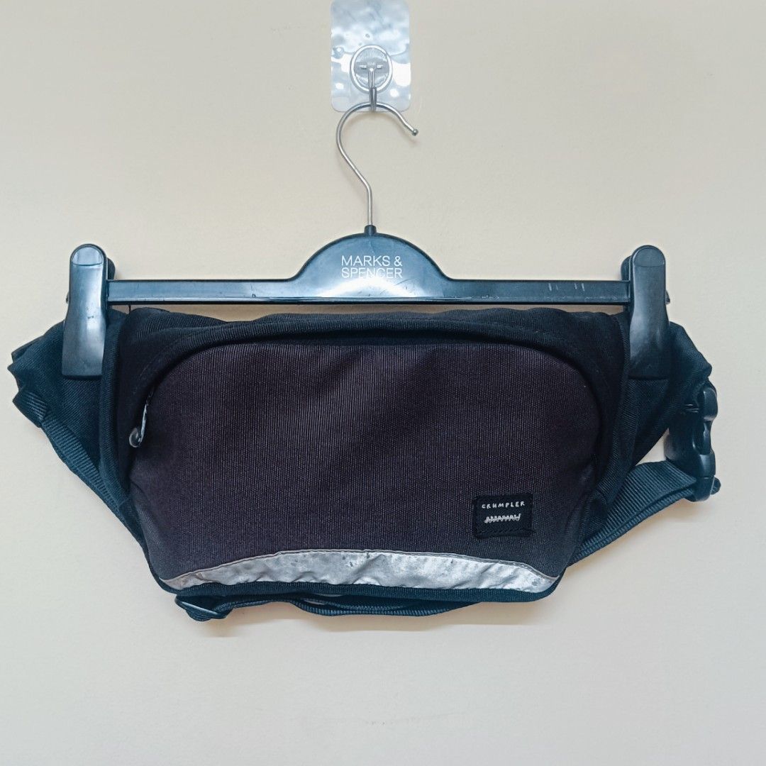 Crumpler the kazoo Men s Fashion Bags Belt bags Clutches and Pouches on Carousell