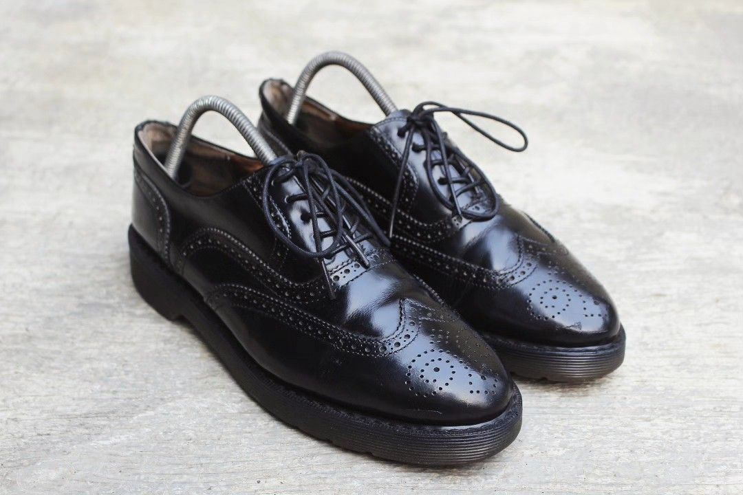 DR MARTENS WINGTIP BROGUES 7UK 41 BLACK LOW DOCMART PANTOFEL BOOTS