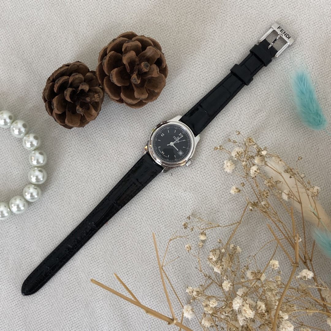 FENDI 210L Vintage Ladies Wrist Black Quartz Watch Swiss Made Calfskin Leather Strap in Black Luxury Watches on Carousell