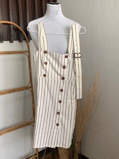 (Category: ) located in . Submitted by StylePoise (Listing ID 1319845394, Image 1). Description: .