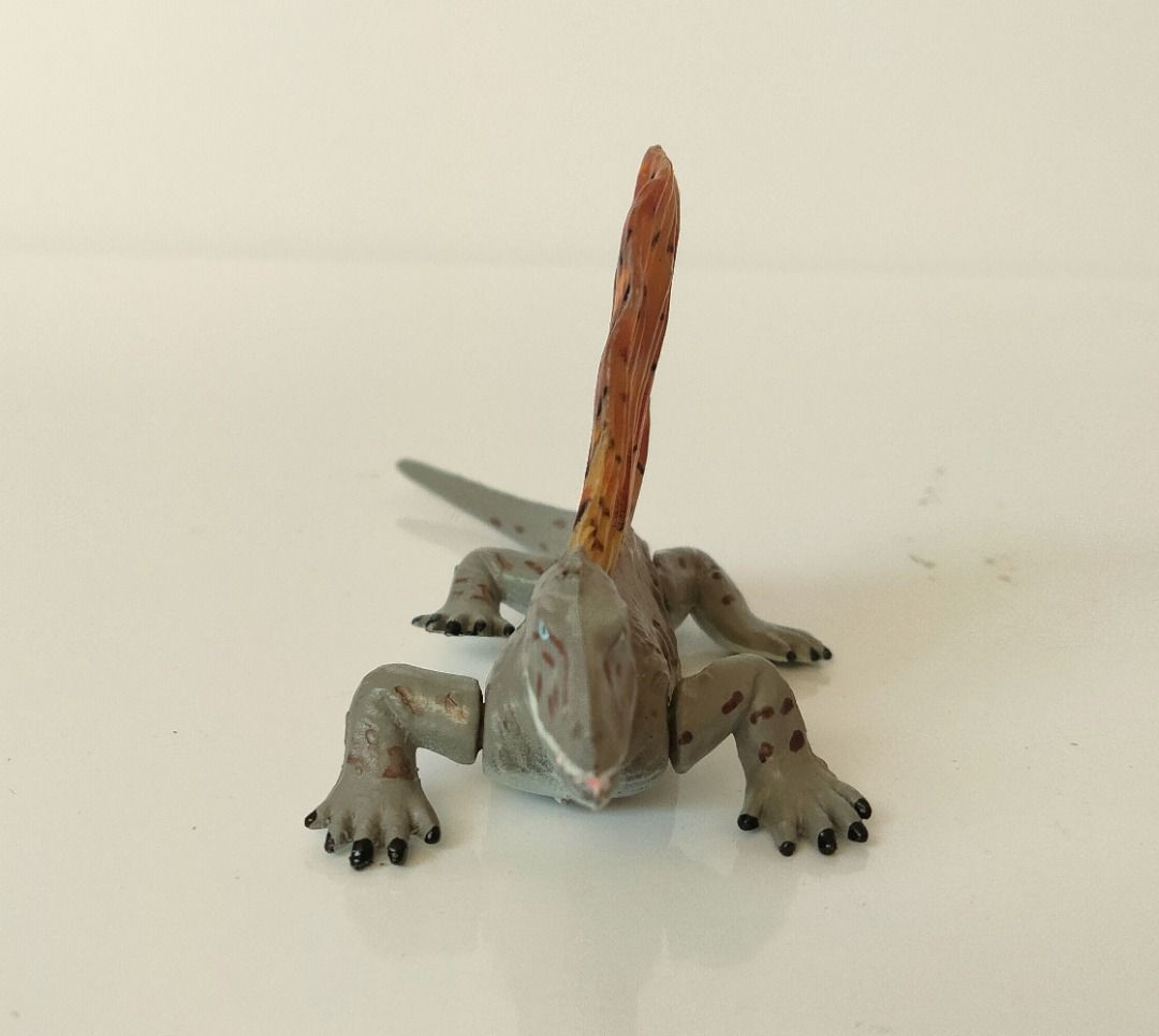 Kaiyodo uha chocolasaurus dinotales series 1 dinosaur mini figure