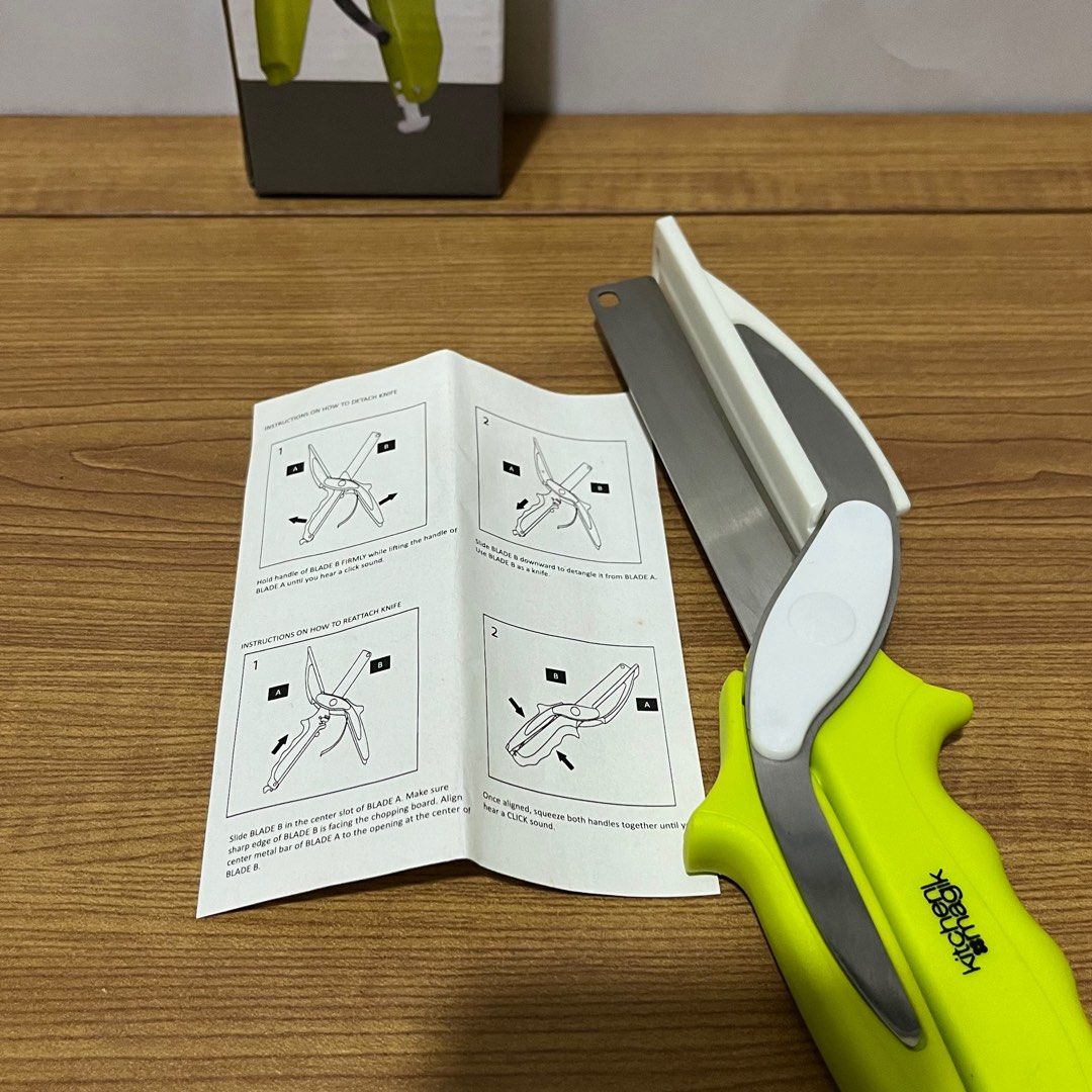 KITCHEN MAGIK KITCHEN SCISSORS WITH CHOPPING BOARD (Category: Knives & Chopping Boards) located in Quezon City. Submitted by xtian.store (Listing ID 1319755719, Image 3). Description: BRAND NEW AND ORIGINAL.