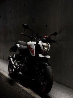 KTM DUKE 200, Motorcycles, Motorcycles for Sale, Class 2B on Carousell