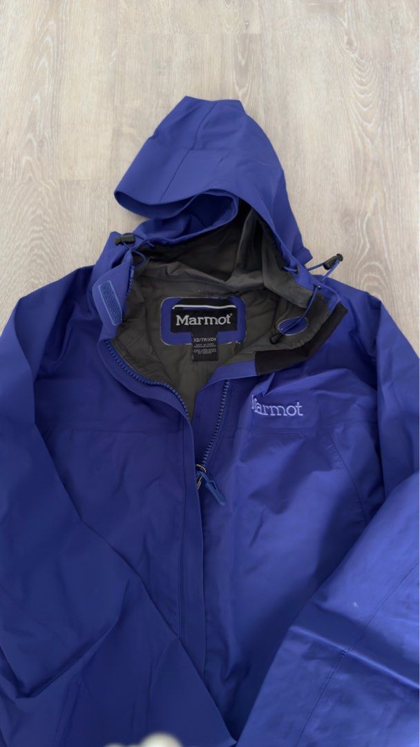 Marmot Women Minimalist Jacket Sports Equipment Hiking Camping on Carousell