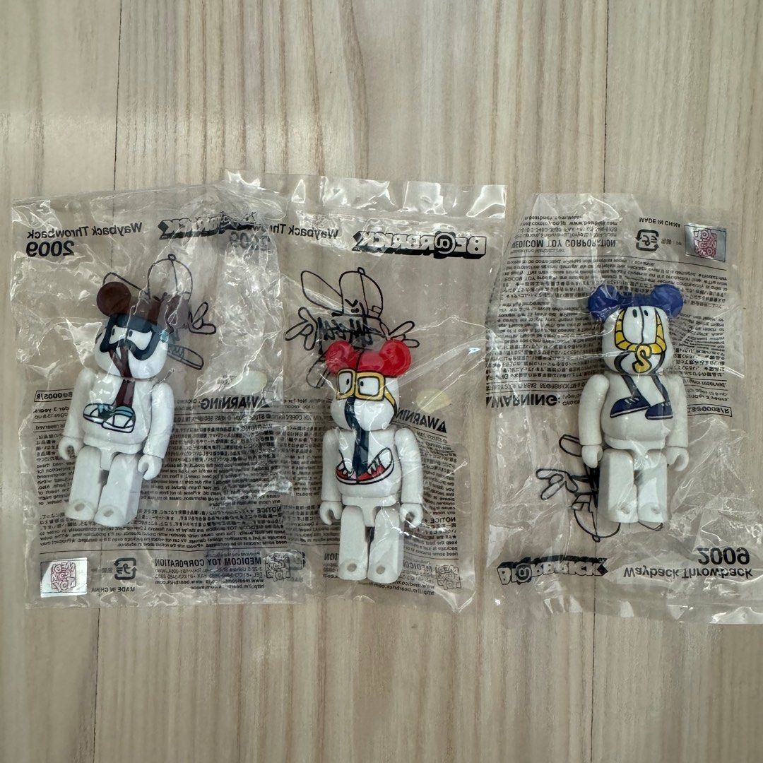 ゆうり BE@RBRICK STUSSY 100% 新品 未開封 ノベルティ ベアブリック