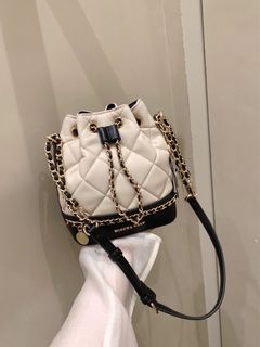 (Category: ) located in . Submitted by thepinkpaper (Listing ID 1319824451, Image 1). Description: .