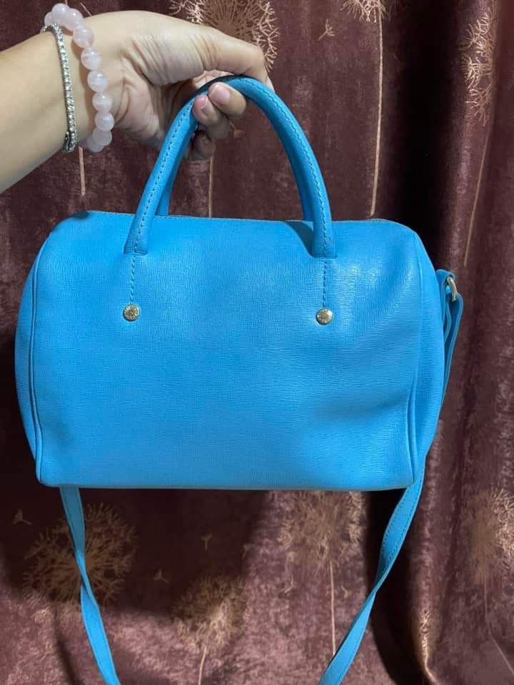 Original Furla bag (Category: Luxury Bags & Wallets) located in Pasig City. Submitted by lfboutique (Listing ID 1319746120, Image 2). Description: original Preloved in very good condition small size but spacious pls see photos for reference PLS wag makipag haggle tapos di Naman bibilhin Ang item!.