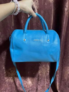 (Category: ) located in . Submitted by lfboutique (Listing ID 1319746120, Image 1). Description: .