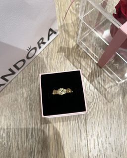 (Category: ) located in . Submitted by shopmnl (Listing ID 1319877332, Image 1). Description: .