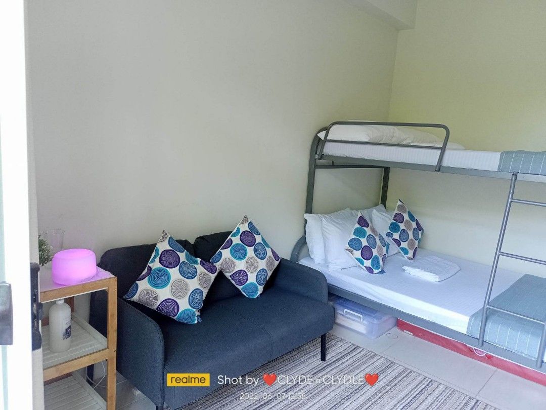 Pico de Loro 1 bedroom studio (Category: Apartments & Condos) located in Manila. Submitted by johnnathanbmc (Listing ID 1319729608, Image 1). Description: selling my 1 bedroom studio w balcony.