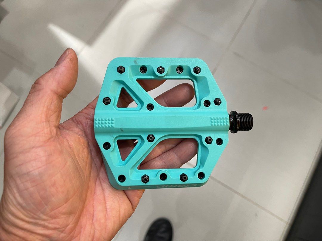 SALE Crank brothers stamp 1 pedals large small Free postage Emmanuel Cycles