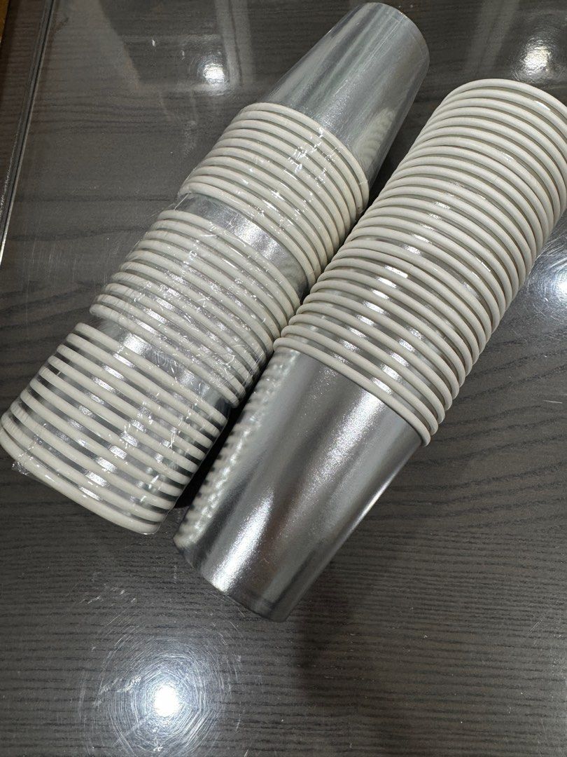 Silver Foil Paper Disposable Cups (Category: Towels, Napkins & Holders) located in Singapore. Submitted by veeviisme (Listing ID 1319857504, Image 1). Description: Comes in set of 10. Price stated is for a set of 10..