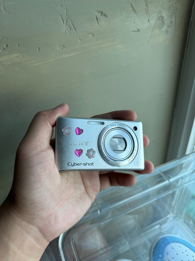 Sony W380 (G lens) (Category: Cameras) located in Valenzuela. Submitted by iramndz (Listing ID 1319771562, Image 1). Description: Sony W380 - Sony G lens - Super clear output - 14.1 MP - No issue - Body cosmetics (9/10).