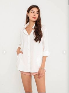 (Category: ) located in . Submitted by valprelovedclothes (Listing ID 1319744917, Image 1). Description: .