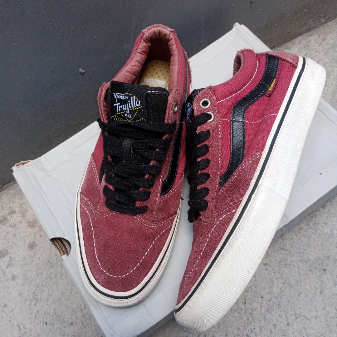 Vans pro trujillo SG Tibetan Red sz 41 Fesyen Pria Sepatu Sneakers di Carousell