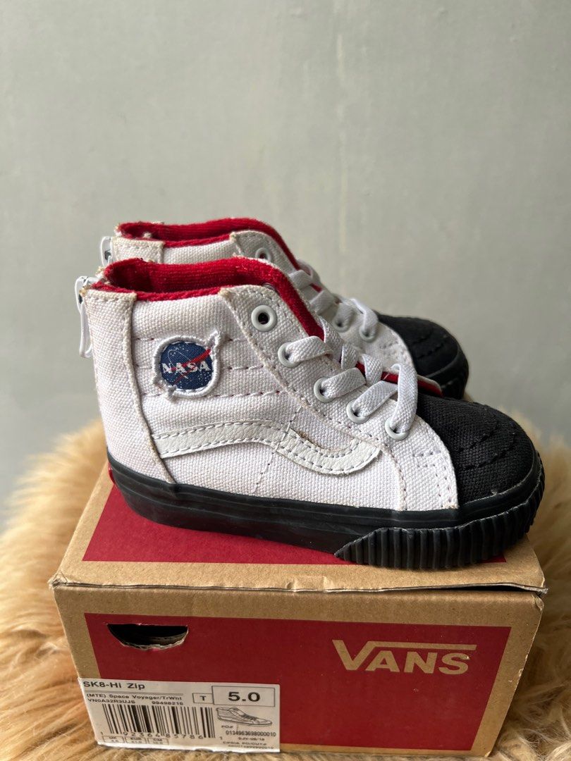 Kids nasa vans cheap