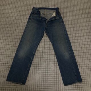 (Category: ) located in . Submitted by adiey_vintage_store (Listing ID 1319825988, Image 1). Description: .