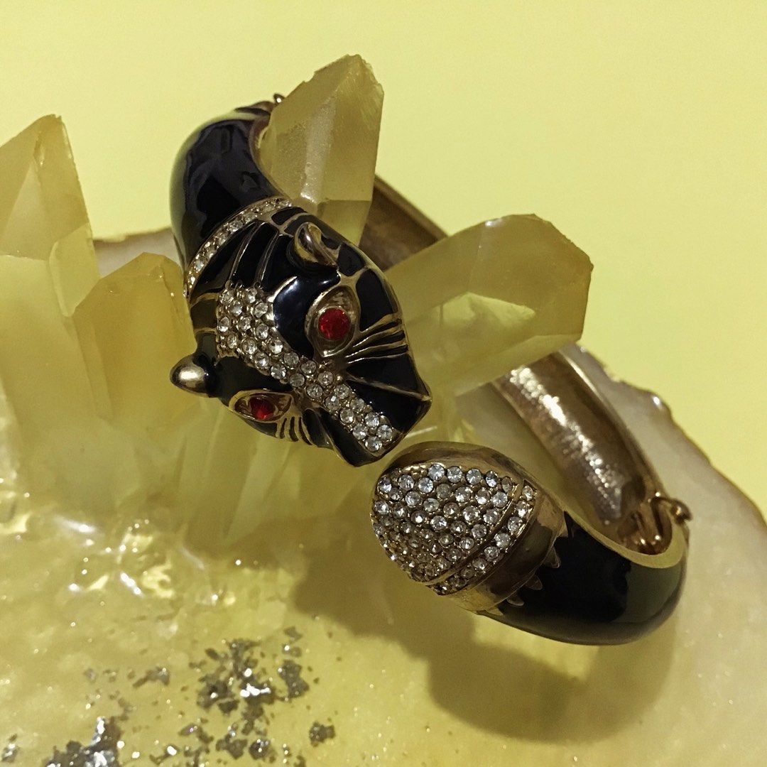 Vintage Enamel Bangle Women s Fashion Jewelry Organizers Bracelets on Carousell