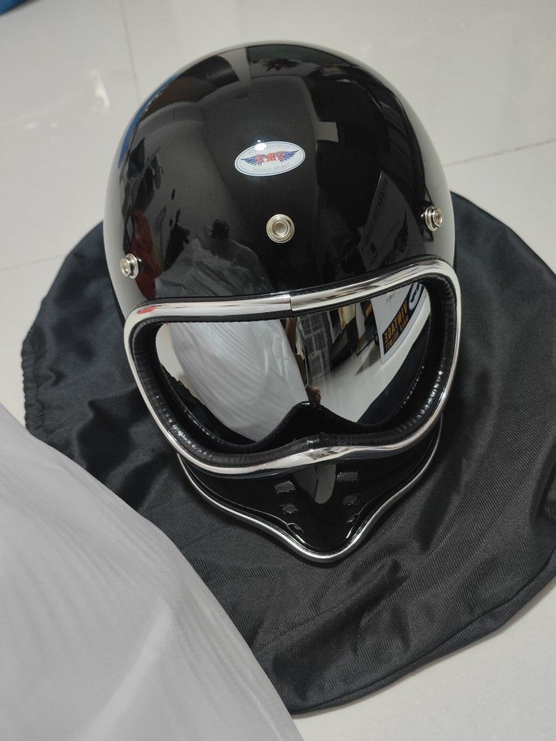 adult snowboard helmet Oakley MOD3 MIPS Snow Helmet