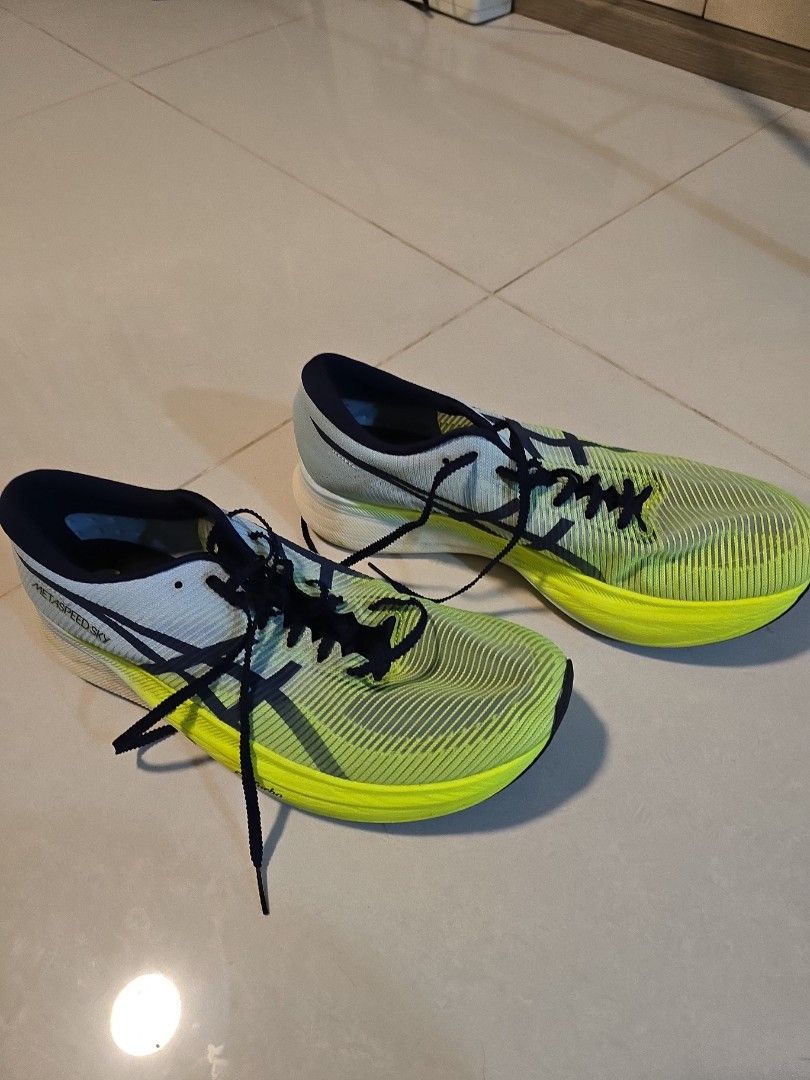 ASICS Metaspeed Sky+ (Category: Sneakers) located in Singapore. Submitted by mazarbul90 (Listing ID 1319995503, Image 1). Description: Selling my slightly used Metaspeed Sky+ (50km) as it does not fit me well..