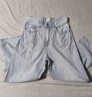 (Category: ) located in . Submitted by Sheeeezz (Listing ID 1319978336, Image 1). Description: .