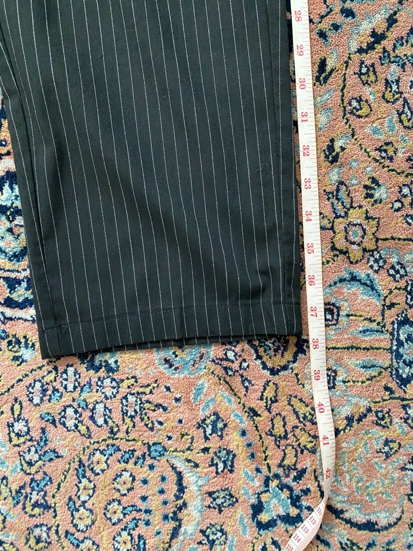 Bench Black Pinstriped trousers (Category: Trousers) located in Pasig City. Submitted by AndyY (Listing ID 1319939241, Image 3). Description: All dimes in inches 33 Waist 37.5 Length 8.5 Leg opening Can give discount for several purchases.