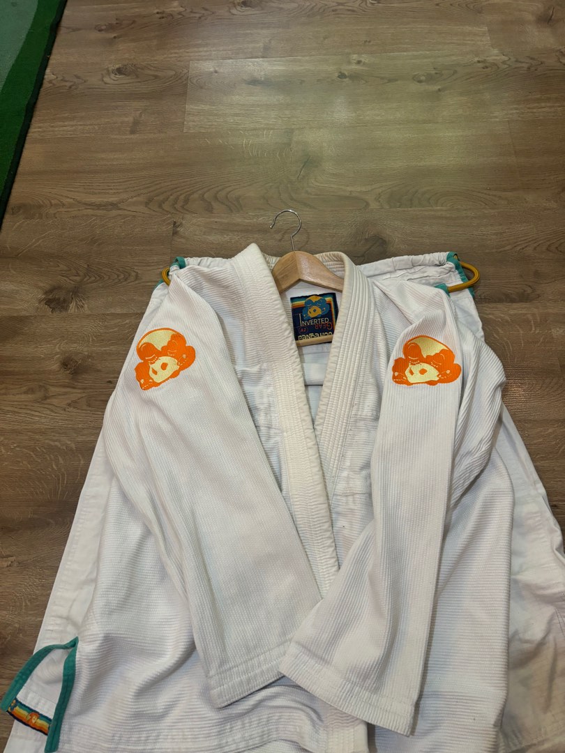 新品＞SHOYOROLL V1 Made おこがましい in Brazil サイズ3 柔術衣 