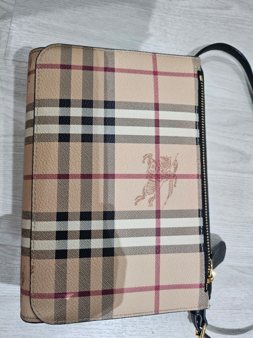 Burberry loxley crossbody top
