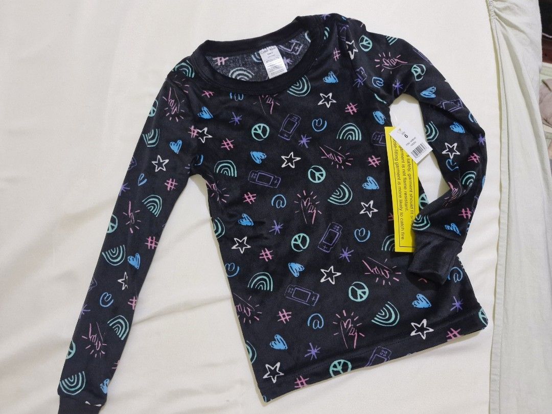 Calvin Klein Kid's 4-Piece Pajamas (Category: Babies & Kids Fashion) located in Pasay City. Submitted by Ate_Shawi (Listing ID 1320031768, Image 3). Description: P400/pair (2pcs/pair) Deal: P750 for 2 pairs (4pcs in all), + free Shipping via LBC >1pair Black long sleeve and pant set with icon all-over print >1pair Green long sleeve and pant set with logo all-over print >Elastic waistband >95% Polyester | 5% Elastane >Exclusive of Decoration.