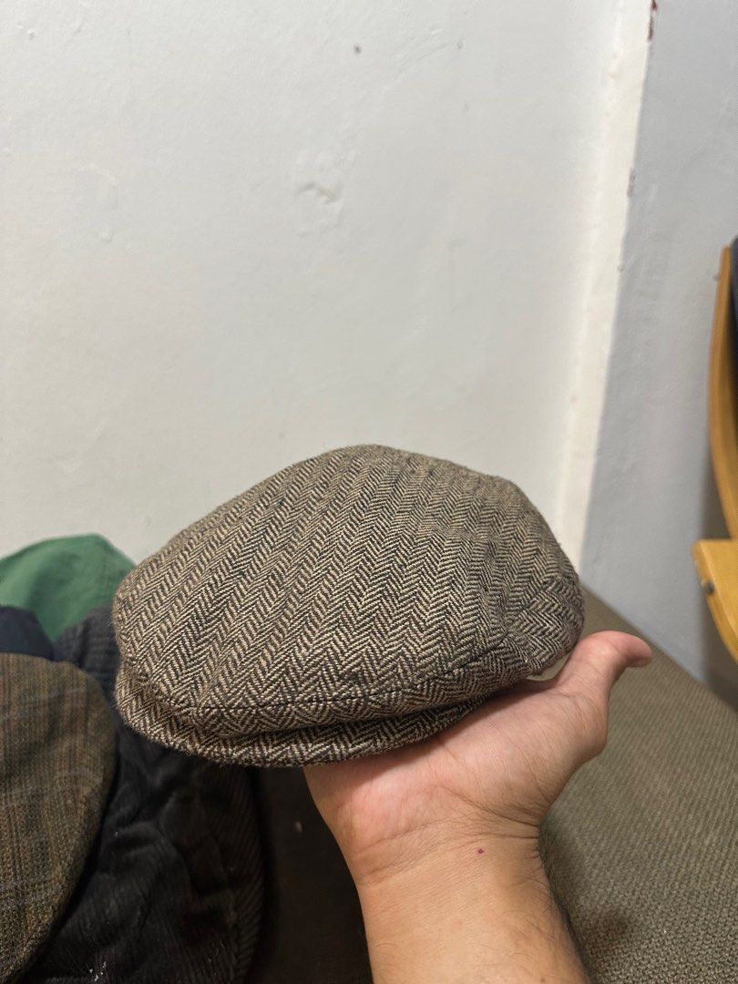 Cap/hat (Category: Cap & Hats) located in Seri Kembangan. Submitted by abangfadhil66 (Listing ID 1320051713, Image 3). Description: For sales All item 8 pcs mixed brand Condition 8/10 Ws 017 6424189.