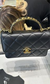 （分類：）位於 。 由 chananna6 提交（商品編號 1316360962，圖片 1）。簡介： 。