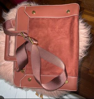 (Category: ) located in . Submitted by puppymood (Listing ID 1320032786, Image 1). Description: .