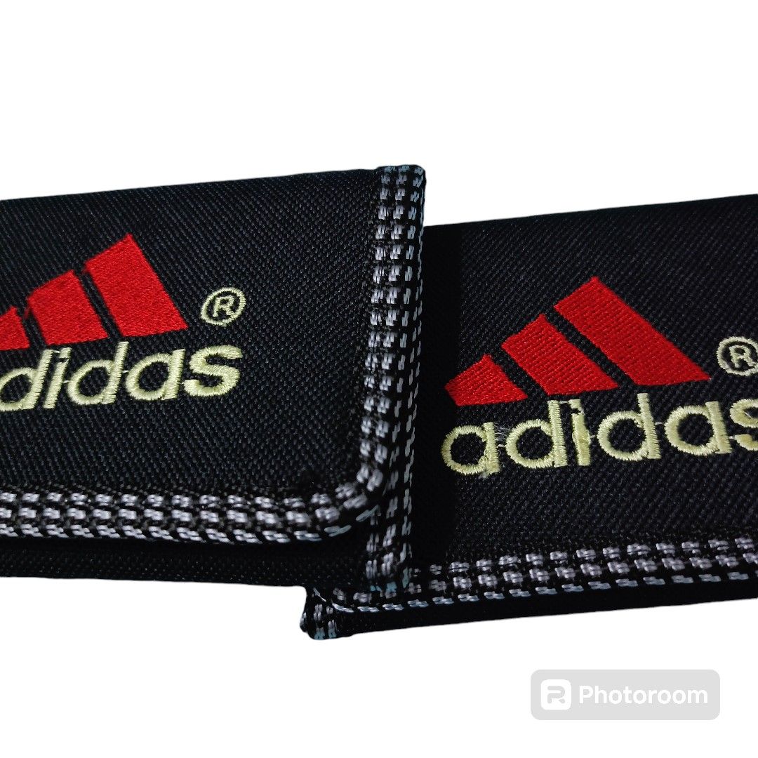 DEADSTOCK VINTAGE 90 S BOOTLEG ADIDAS WALLET