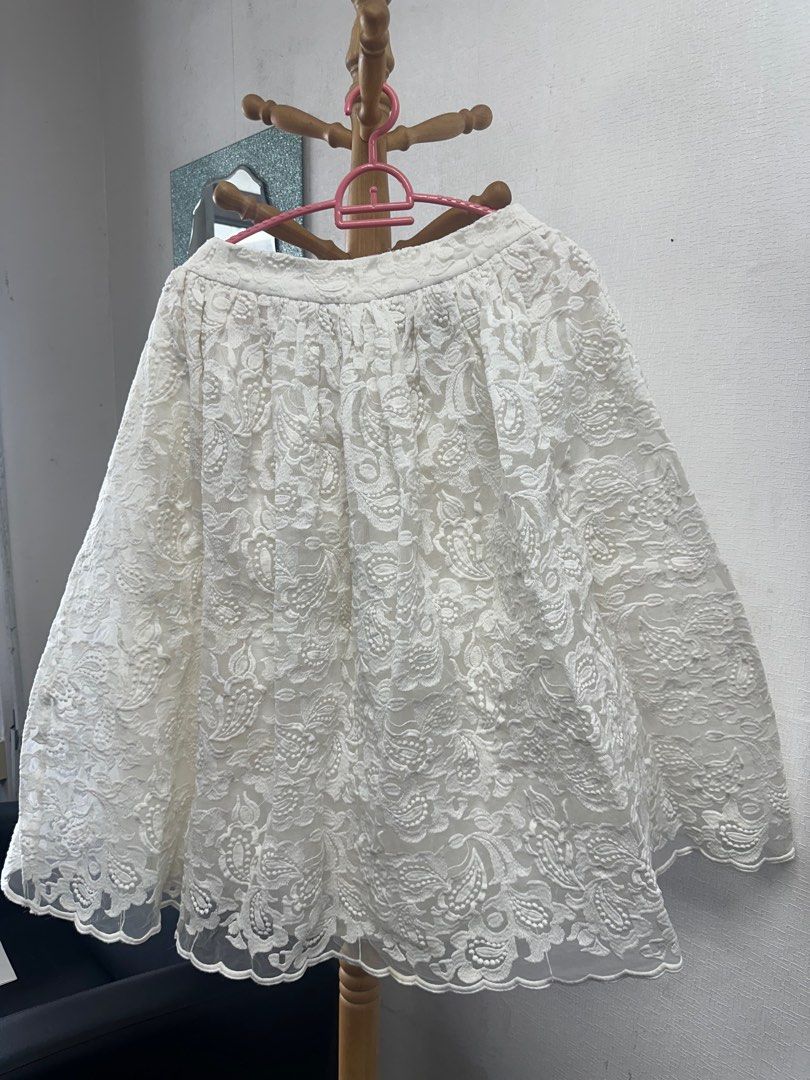 Doublewoot White Lace Puffy Skirt Women s Fashion Bottoms Skirts on Carousell
