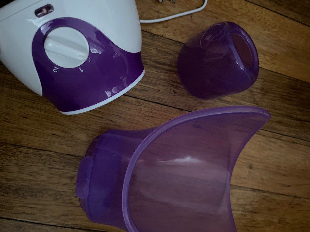 Facial Steamer (Category: Face Care) located in Makati City. Submitted by khdee (Listing ID 1319959026, Image 2). Description: RFS Decluttering Used 2x No issues.