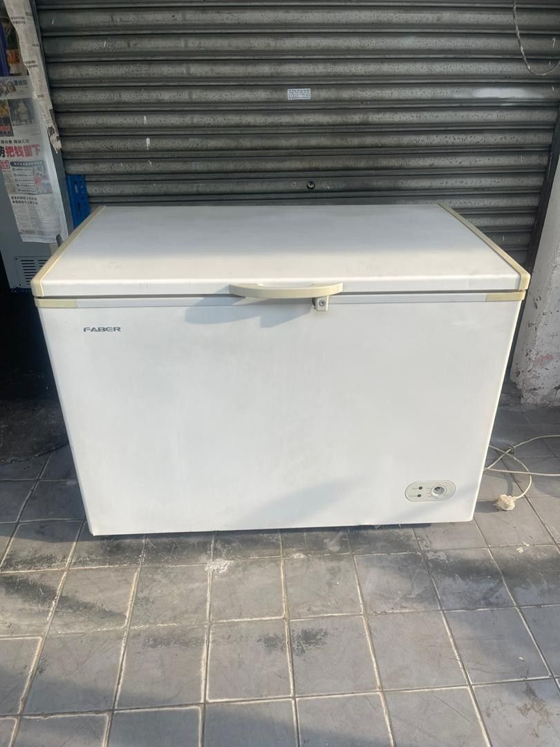 Faver Chest Freezer 378Liter, TV & Home Appliances, Kitchen Appliances ...