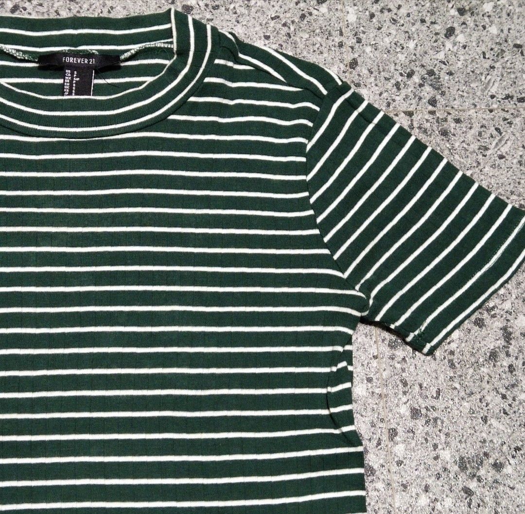 Forevery 21 Green Stripes Top (Category: Shirts) located in Rizal. Submitted by lhsngsgrl (Listing ID 1320037911, Image 2). Description: - In good condition - Stretchy - Size: No size on tag / Best fit is medium MOP: Gcash only. Payment first process..