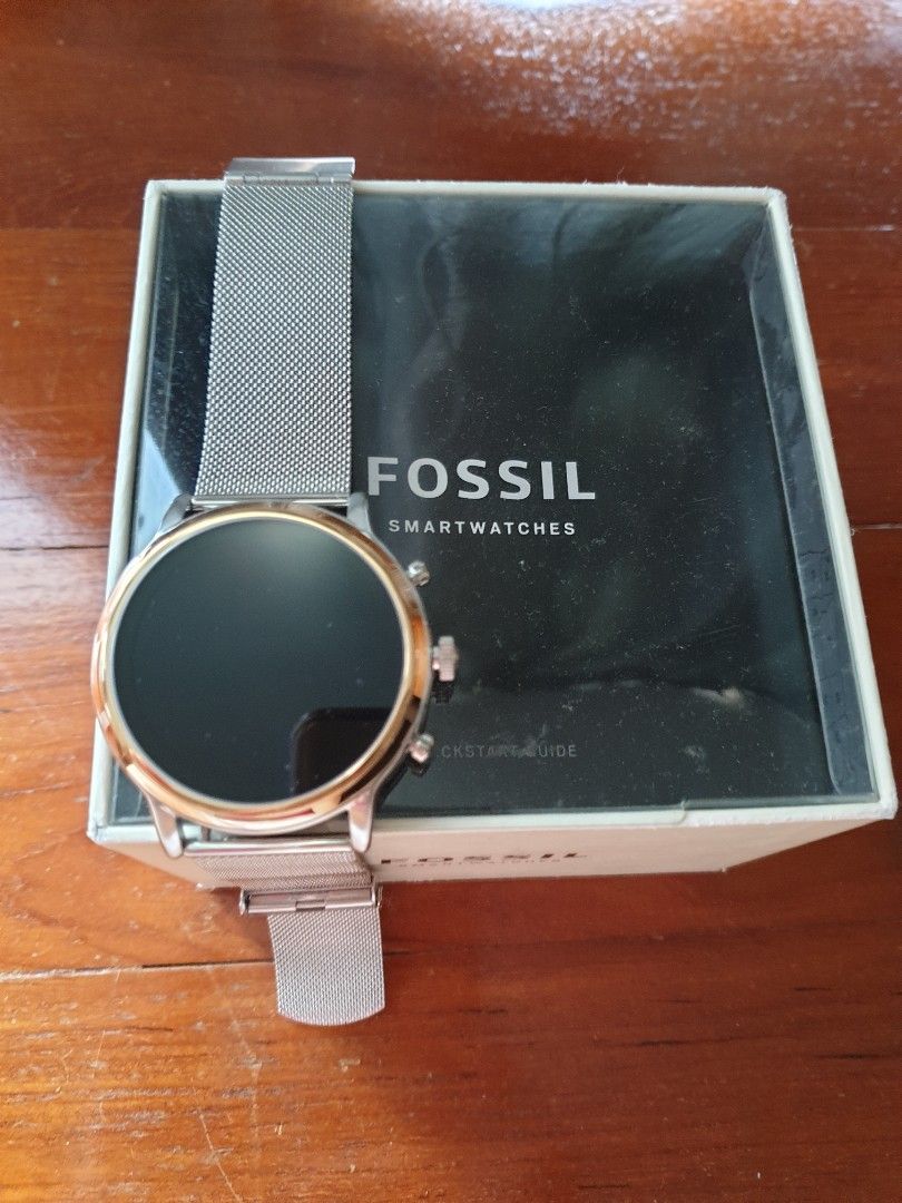 Fossil touch screen clearance