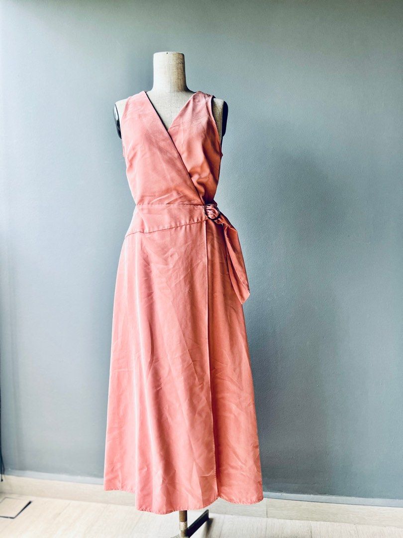 Free Delivery | Mango Orange Wrap Sleeveless Dress, Women's Fashion, Dresses  & Sets, Dresses on Carousell