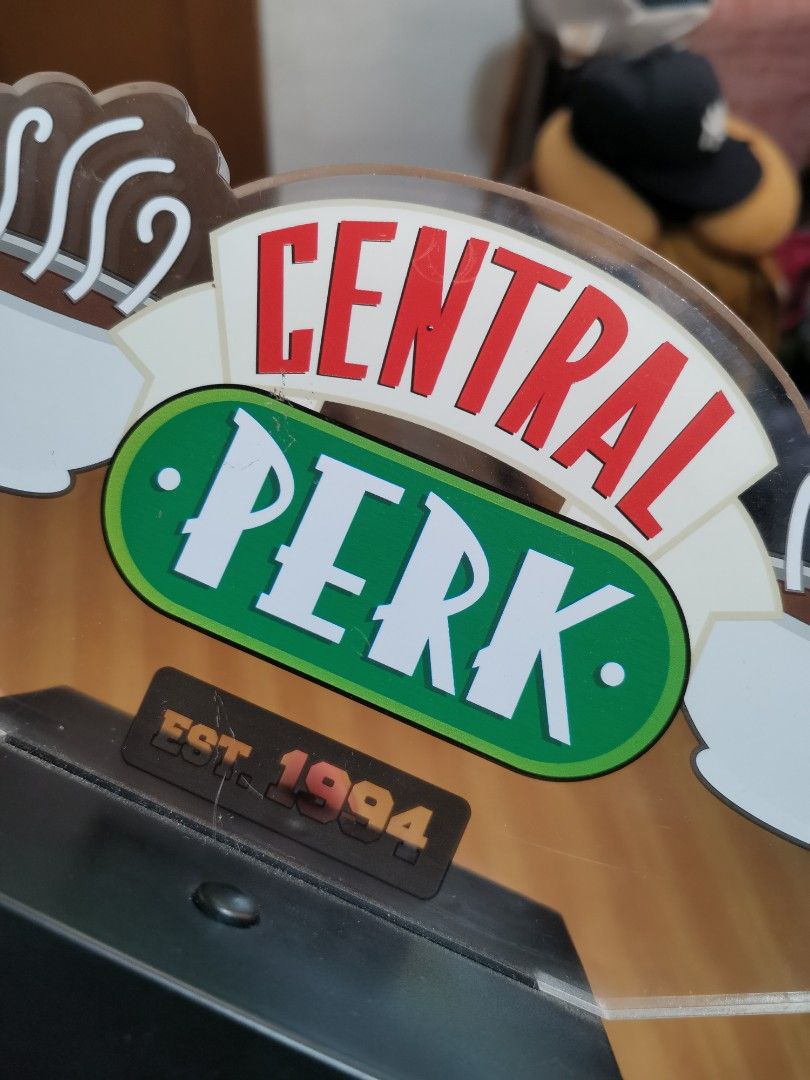 Friends Central Perk Light (Category: Chargers & Cables) located in Rodriguez. Submitted by mrsarisaristoreph (Listing ID 1319916796, Image 3). Description: Friends Central Perk Light Xmas Gift Micro USB Cable Perfect For Any Friends Fan with box battery operated/micro usb.