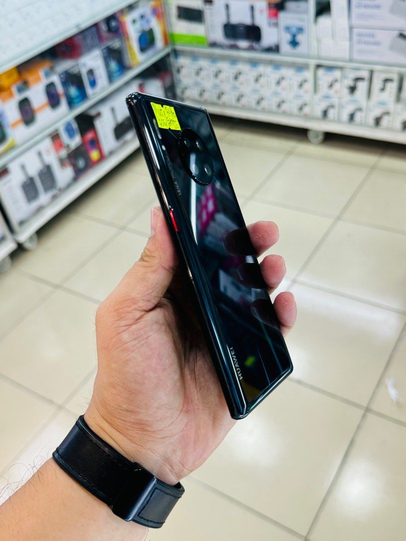 Huawei Mate 30 Pro 8/256GB Openline 99%smooth No issues (Category: Huawei) located in San Juan City. Submitted by saabangadgetshop (Listing ID 1319904518, Image 3). Description: Onhand | Pre-owned Huawei Mate 30 Pro 8/256GB OPENLINE NTC APPROVED NO HIDDEN ISSUES NO HISTORY OF REPAIR 99%Smooth TEST TO SAWA RESET ALL YOU WANT NOT REFURBISHED AUTHENTIC PHONE ALL WORKING 🆓Freebies ✅Adaptor w/cable Mode of Payment : ⬇️ ▪️Cash ▪️Bank Transfer ▪️Gcash 