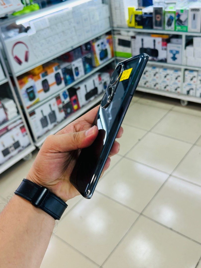 Huawei P50 Pro 8/256GB Openline 99%smooth No issues (Category: Huawei) located in San Juan City. Submitted by saabangadgetshop (Listing ID 1319904144, Image 3). Description: Onhand | Pre-owned Huawei P50 Pro 8/256GB OPENLINE NTC APPROVED NO HIDDEN ISSUES NO HISTORY OF REPAIR 99%Smooth TEST TO SAWA RESET ALL YOU WANT NOT REFURBISHED AUTHENTIC PHONE ALL WORKING 🆓Freebies ✅Adaptor w/cable Mode of Payment : ⬇️ ▪️Cash ▪️Bank Transfer ▪️Gcash ▪️Credit