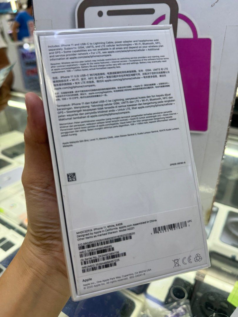 iphone 11 64gb brandnew (Category: iPhone 11 Series) located in Cainta. Submitted by vine_gadget_shop (Listing ID 1319912299, Image 3). Description: iphone 11 64gb brandnew 1 year warranty pick up store greenhills shopping center we accept trade in we accepy credit card and ggives installment we do cod and door to door we ship nationwide for fast transaction call 09277368323 look for vine visit my fb page vine gadget shop.