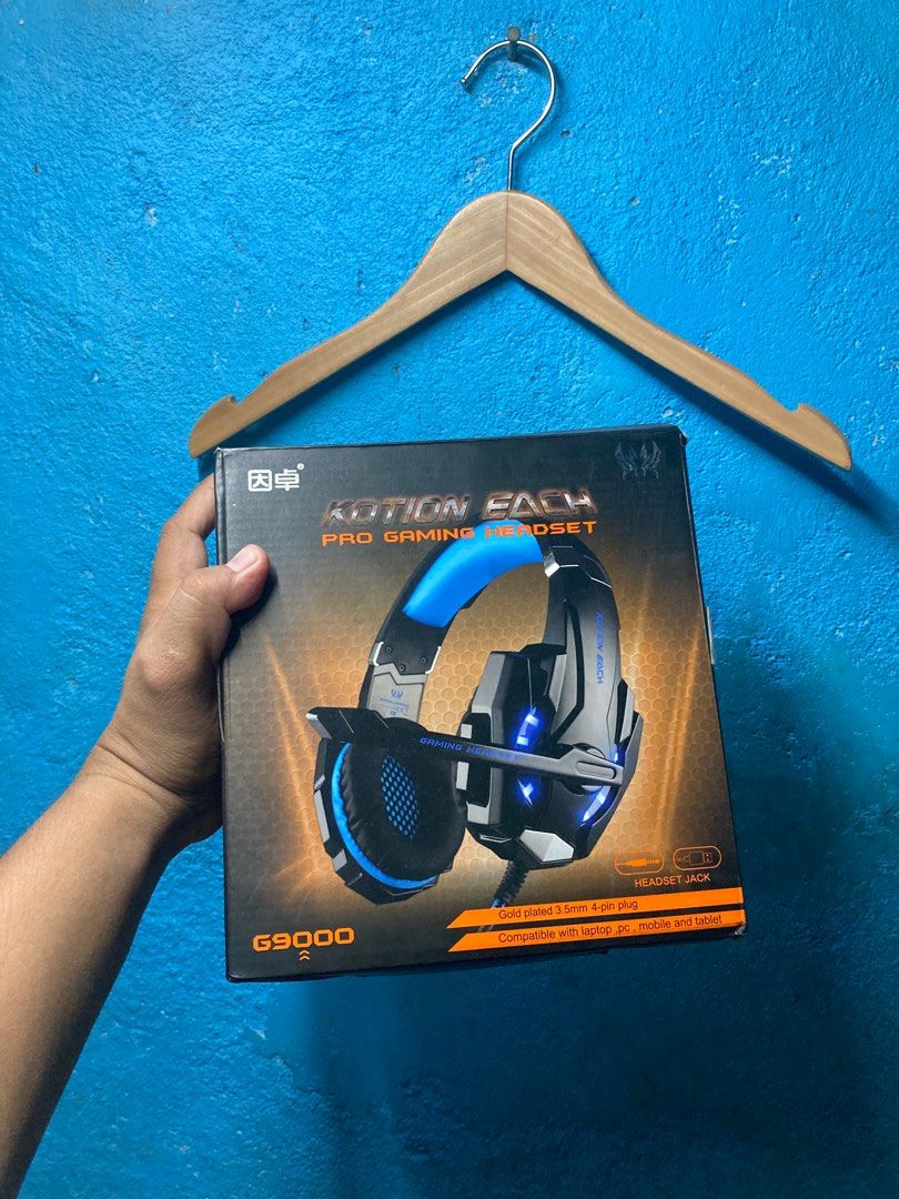 Kotion each pro gaming headset (Category: Headphones & Headsets) located in Quezon City. Submitted by thriftxgoods (Listing ID 1320026705, Image 1). Description: Forsale Kotion each pro gaming headset Bnew 700.