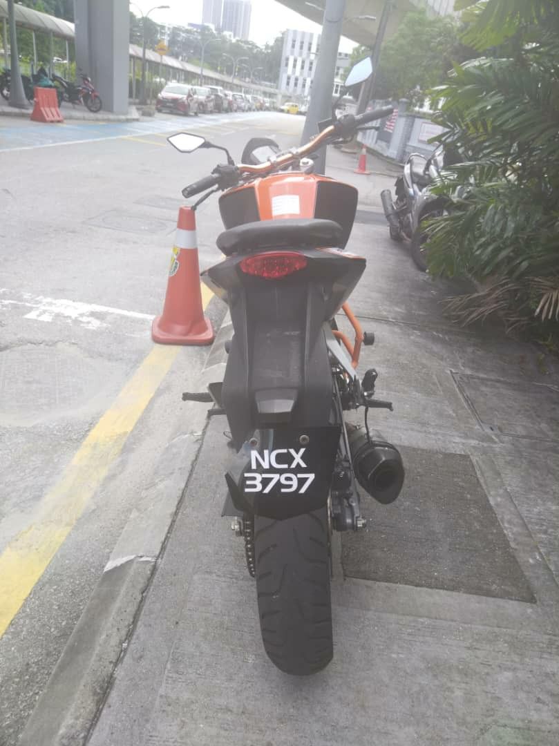 ktm duke bike price 200cc
