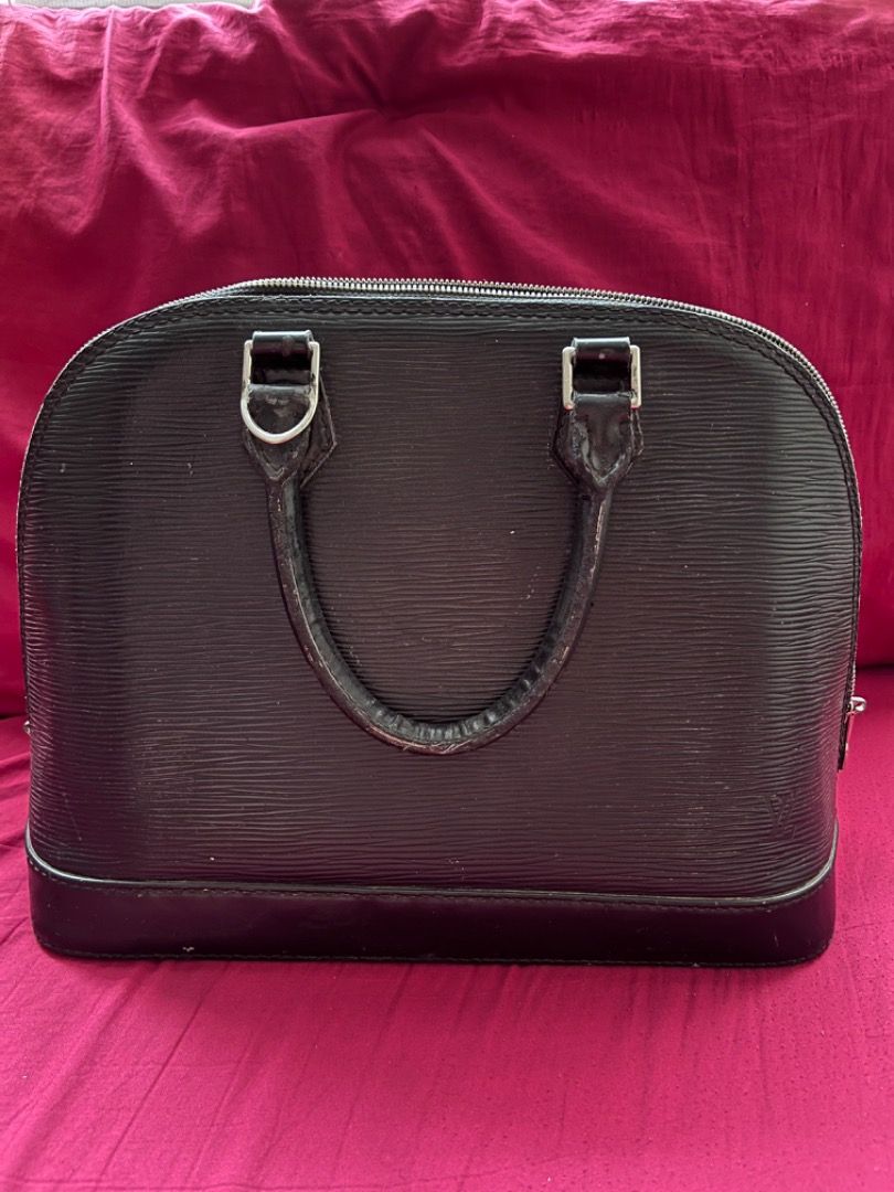 LV alma Epi Black (Category: Luxury Bags & Wallets) located in Quezon City. Submitted by docagillemontemayor (Listing ID 1320010038, Image 1). Description: Project bag✨💖 What you see is what you get💯.